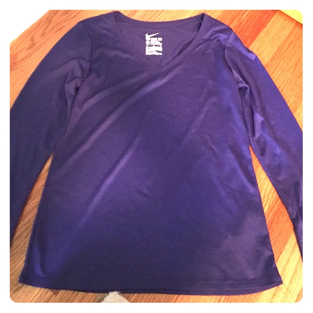 Nike long sleeved dri-fit t-shirt
